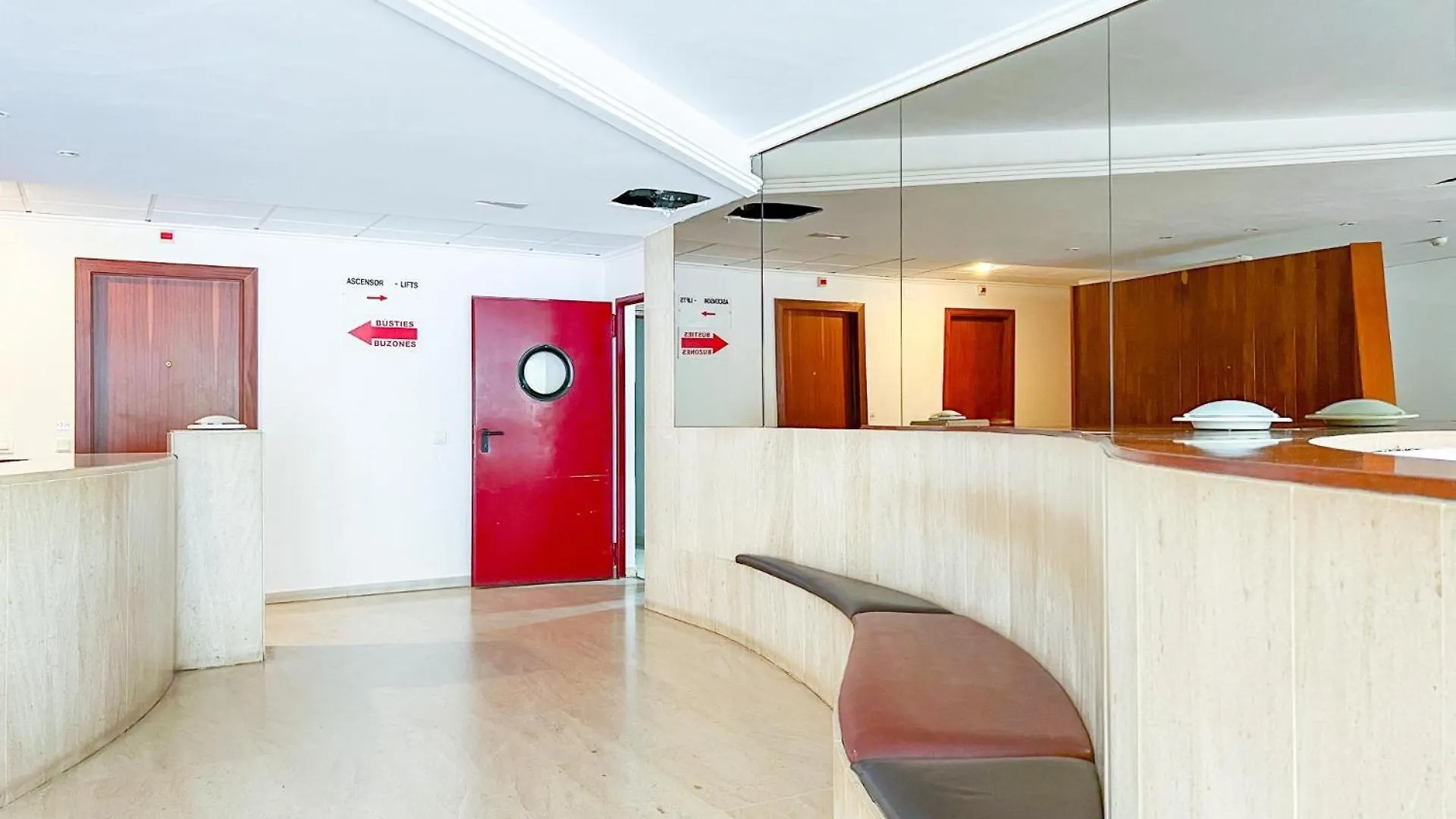 Апартаменты Cap Salou Salacia Beach Front Studio New