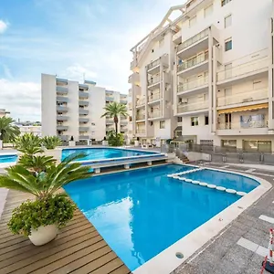 Diferentflats Novelty Apartamento